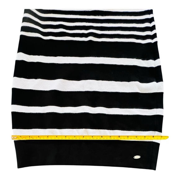 𝅺GUESS Striped black and white Sweater Tank midi Dress size L - Picture 7 of 11